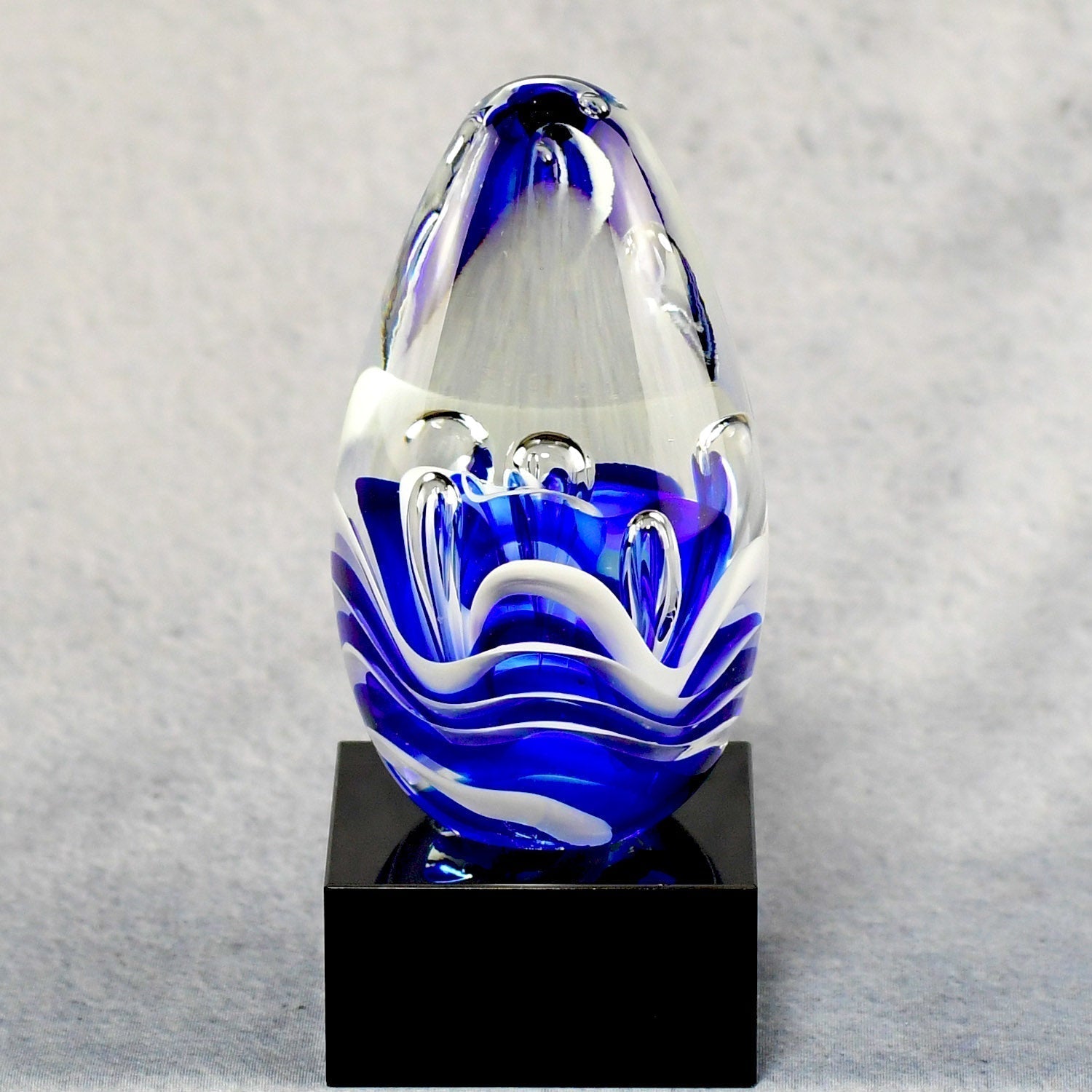 Blue And White Art Glass Egg | Alliance Awards LLC.