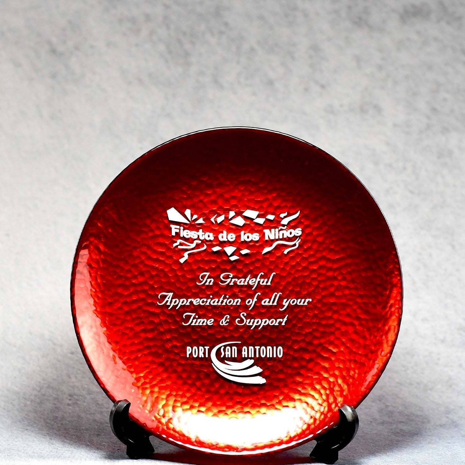 Red Art Glass Plate | Alliance Awards LLC.