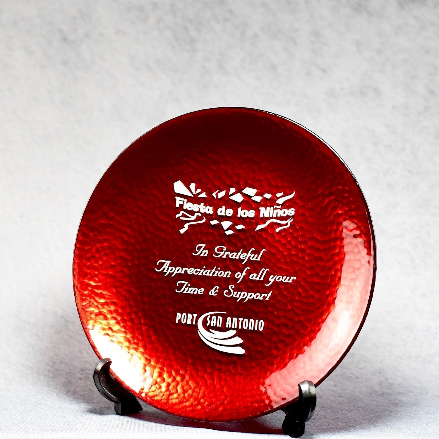 Red Art Glass Plate | Alliance Awards LLC.