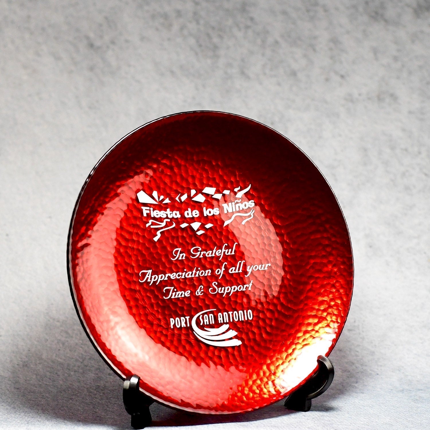 Red Art Glass Plate | Alliance Awards LLC.